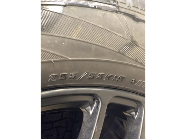 Jantes alu + Pneus hiver 19 255/55 R19 111V - Photo 3