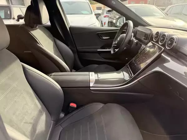 Mercedes-Benz C 220 d AMG line - Photo 2