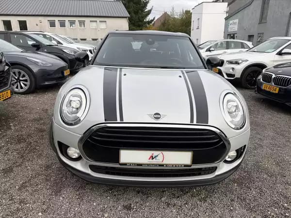 MINI Cooper Clubman 1.5 Auto 136CV - Photo 2