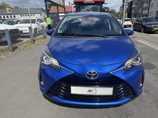 Toyota Yaris 1.5 TEAM 112CV - Photo 2