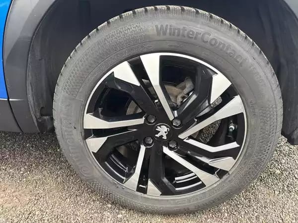 Peugeot 2008 GT-LINE 1.2 AUTO 130CV - Photo 3