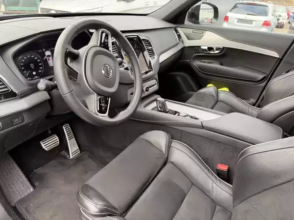 Volvo XC90 B5 AWD 235 R Design - Photo 2