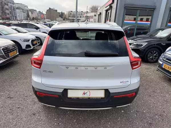 Volvo XC40 D4 190 Inscription Geartronic AWD - Photo 3