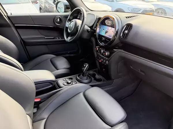 MINI Cooper Countryman 136 Auto. - Photo 2