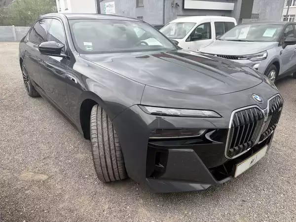 BMW 760 M760E XDRIVE - Photo 2