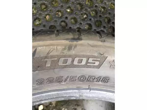 Pneus été 18 225/50 R18 99W - Photo 3