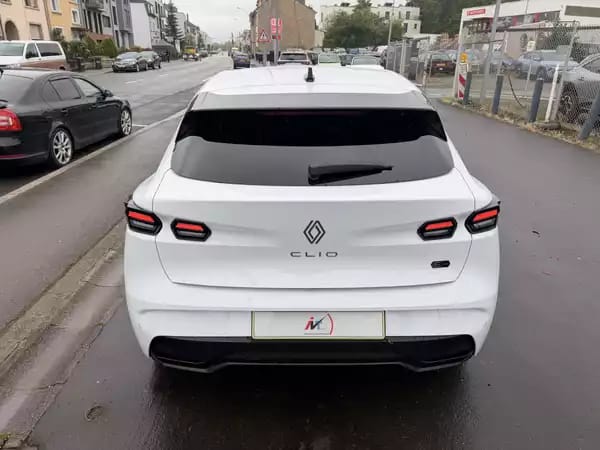 Renault Clio 6 NEW CLIO TECHNO FULL HYBRID E-TECH 160 - Photo 3
