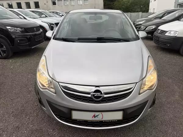 Opel Corsa 1.3 CDTI 95CV - Photo 2