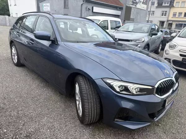 BMW 318 i BREAK AUTO 2.0 156CV BA8 - Photo 2