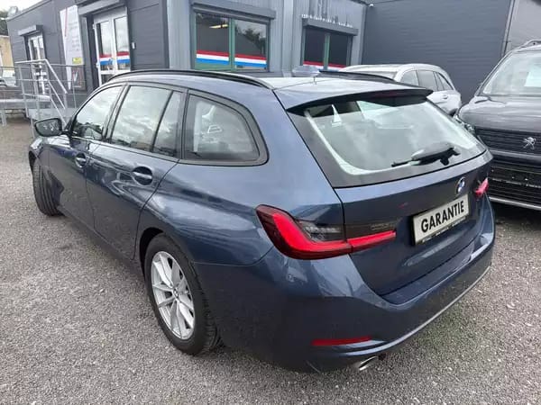BMW 318 i BREAK AUTO 2.0 156CV BA8 - Photo 3