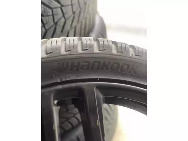 Jantes alu + Pneus hiver 19 235/35 R19 91W - Photo 2