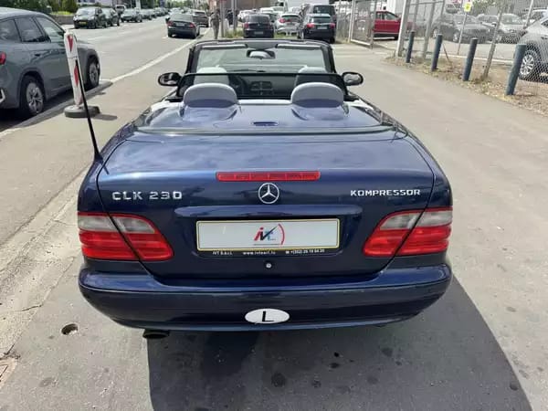 Mercedes-Benz CLK 230 Kompressor 193 Cabriolet Avantgarde 1ère Main - Photo 3