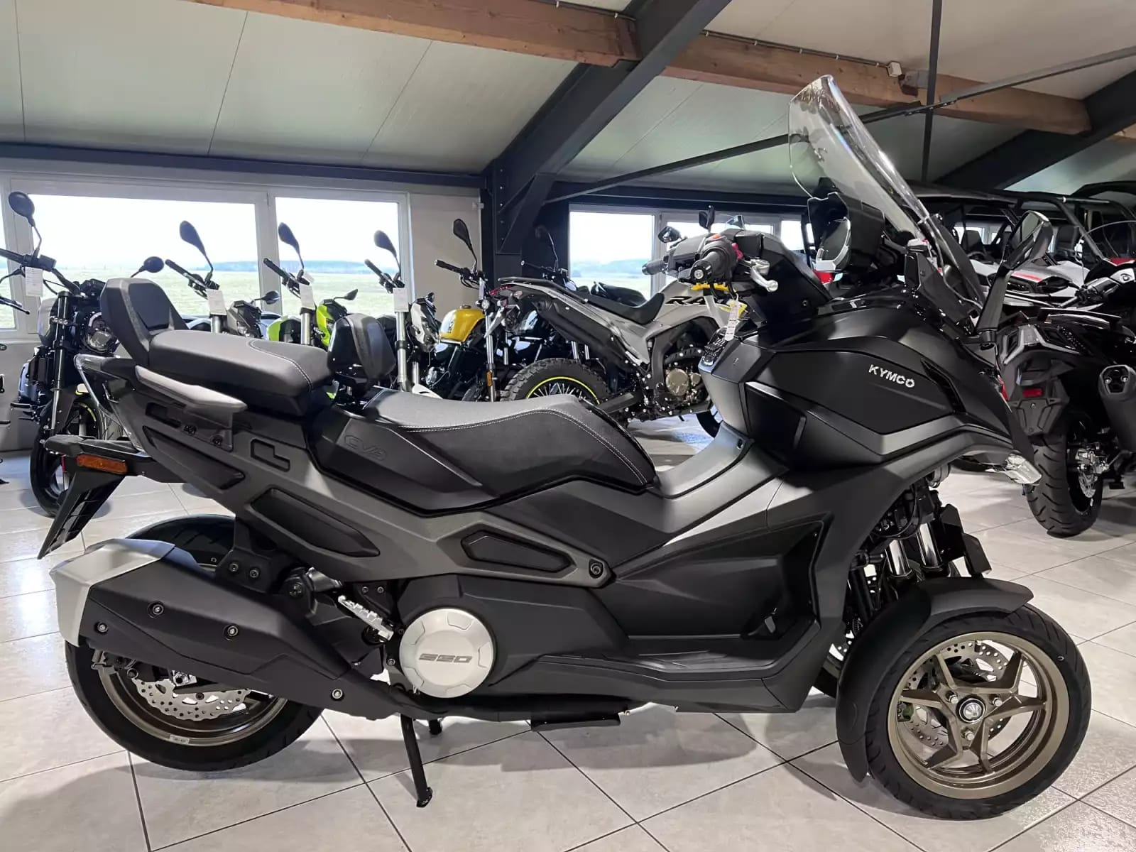 Kymco CV3 550 immatriculée 0 kilomètres - Photo 1