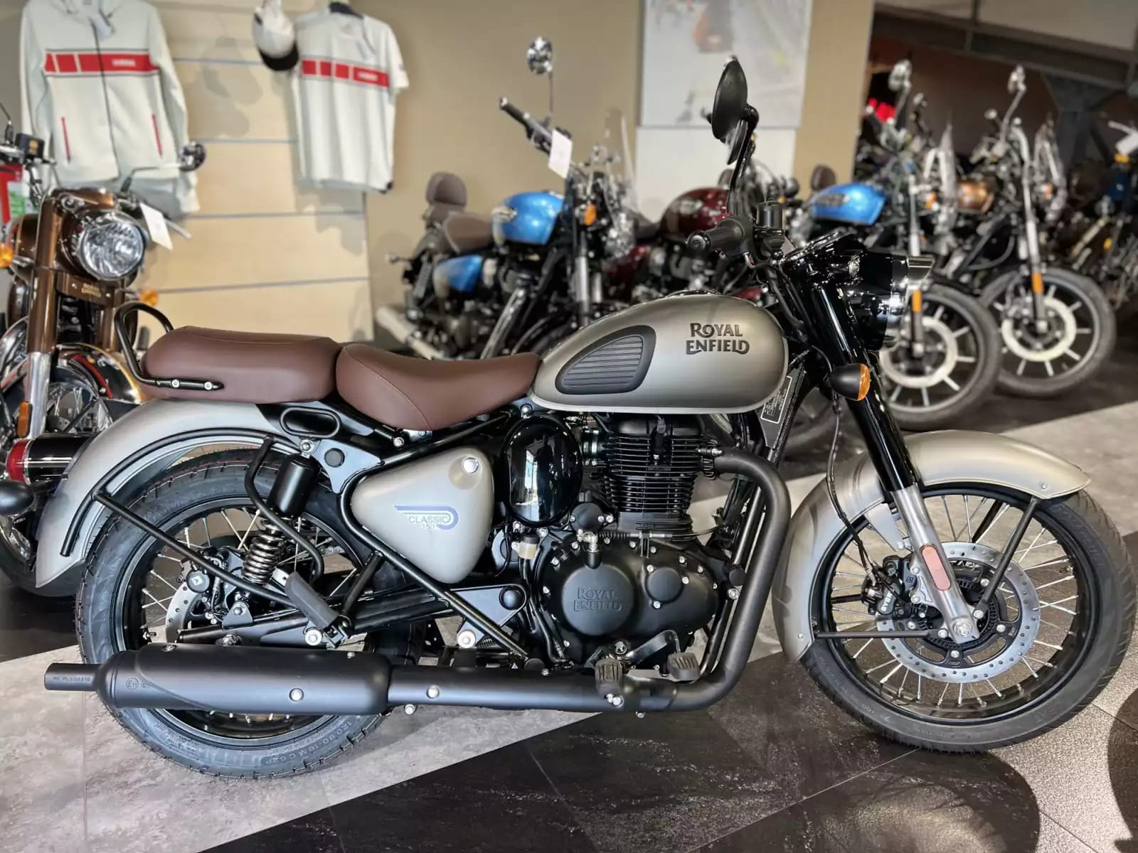 Royal Enfield Classic 350 Grey - Photo 1
