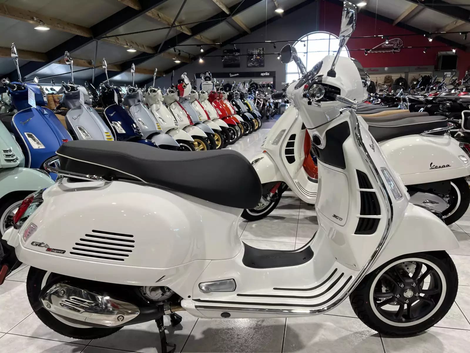 Vespa GTS Super Sport 310 - Photo 1