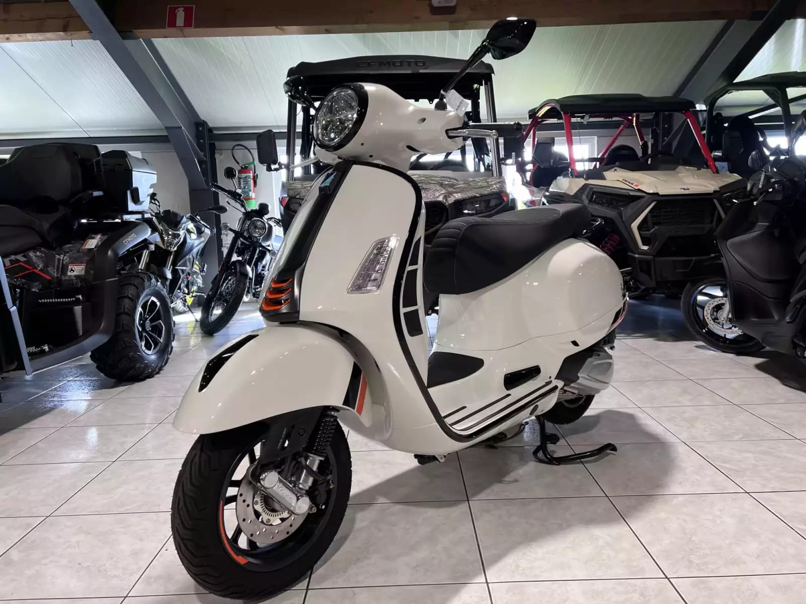 Vespa GTS Super Sport 310 - Photo 1
