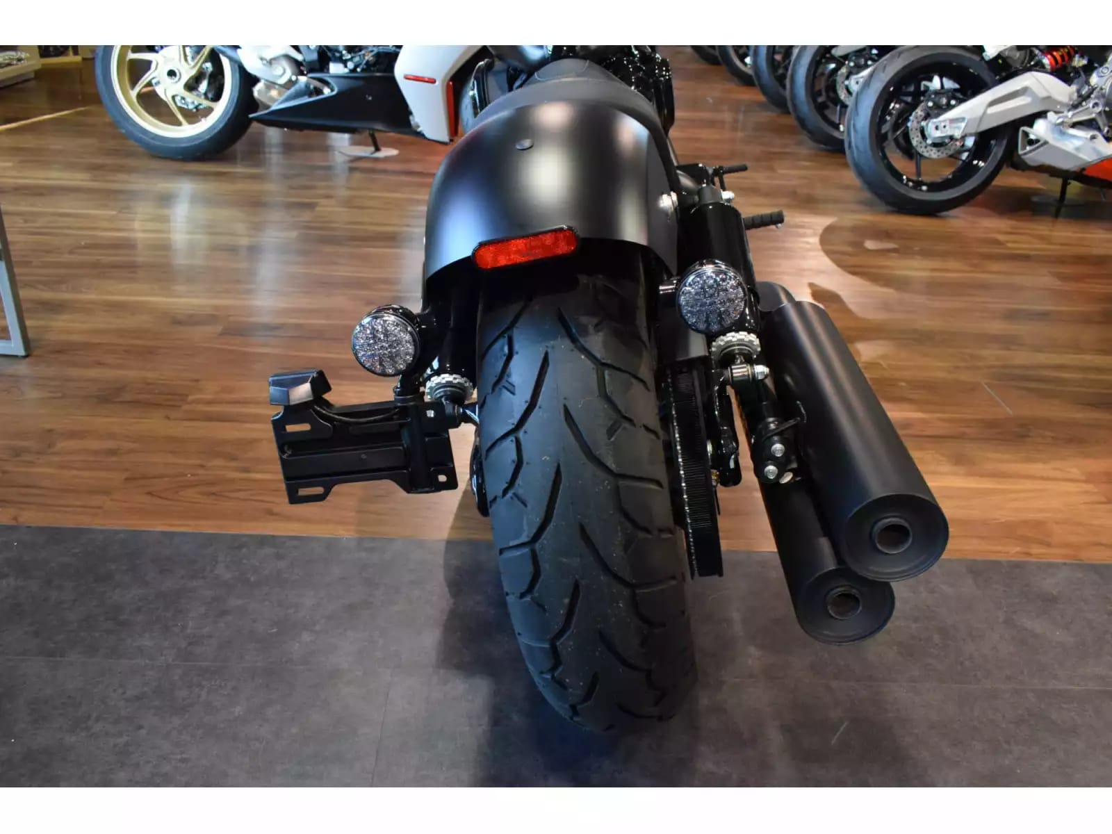 Indian Chief Bobber Dark Horse Black Smoke - Photo 1