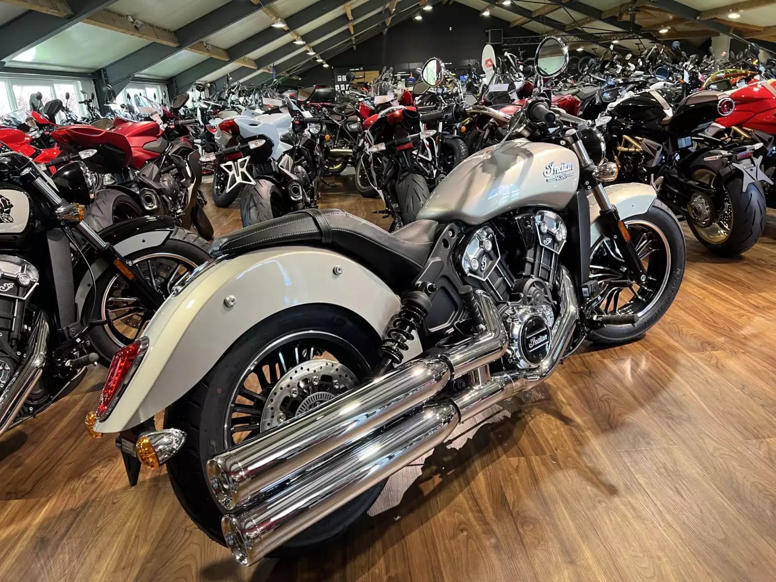 Indian Scout 1200cc Silver Quartz Metallic - Photo 1