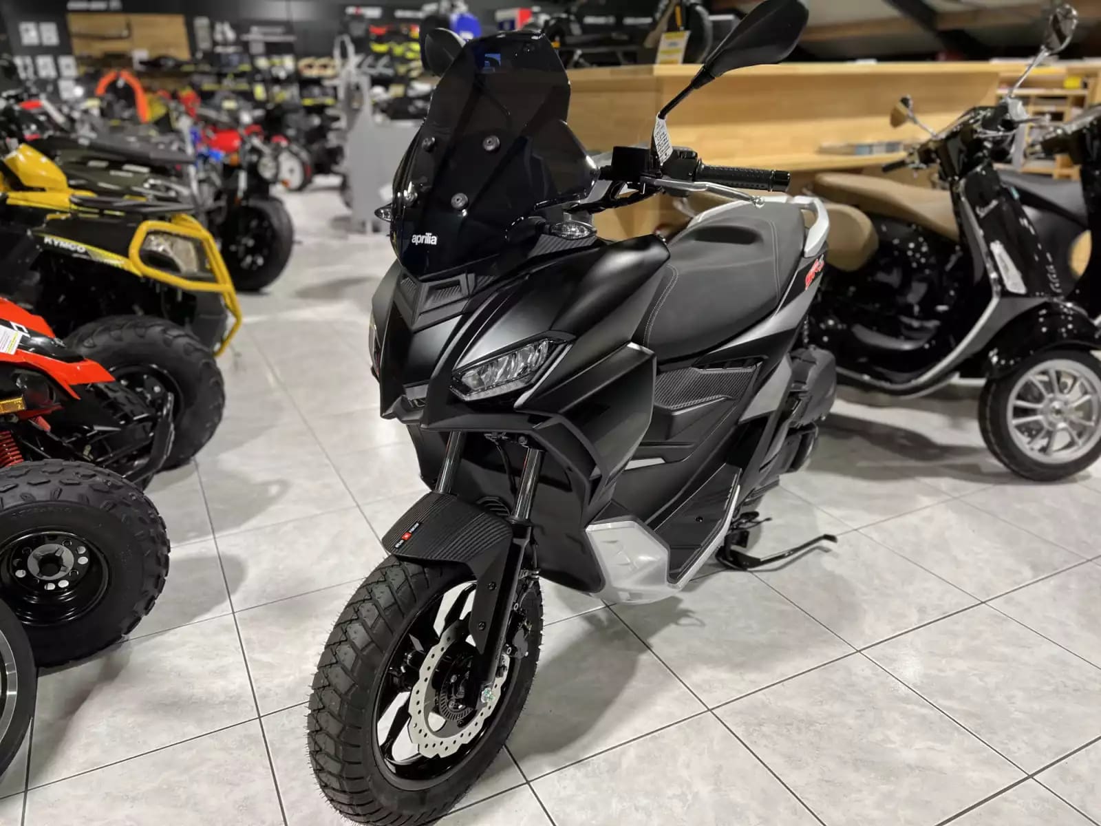 Aprilia SR 125 GT - Photo 1