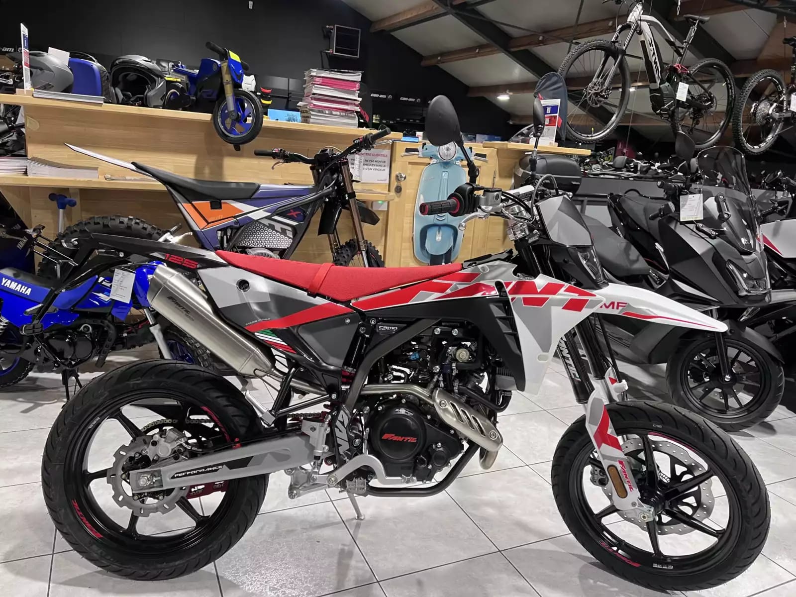 Fantic Motard 125 XMF 4T PERFORMANCE - Photo 1