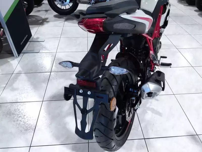 Benelli BN 125 BLANC - Photo 1