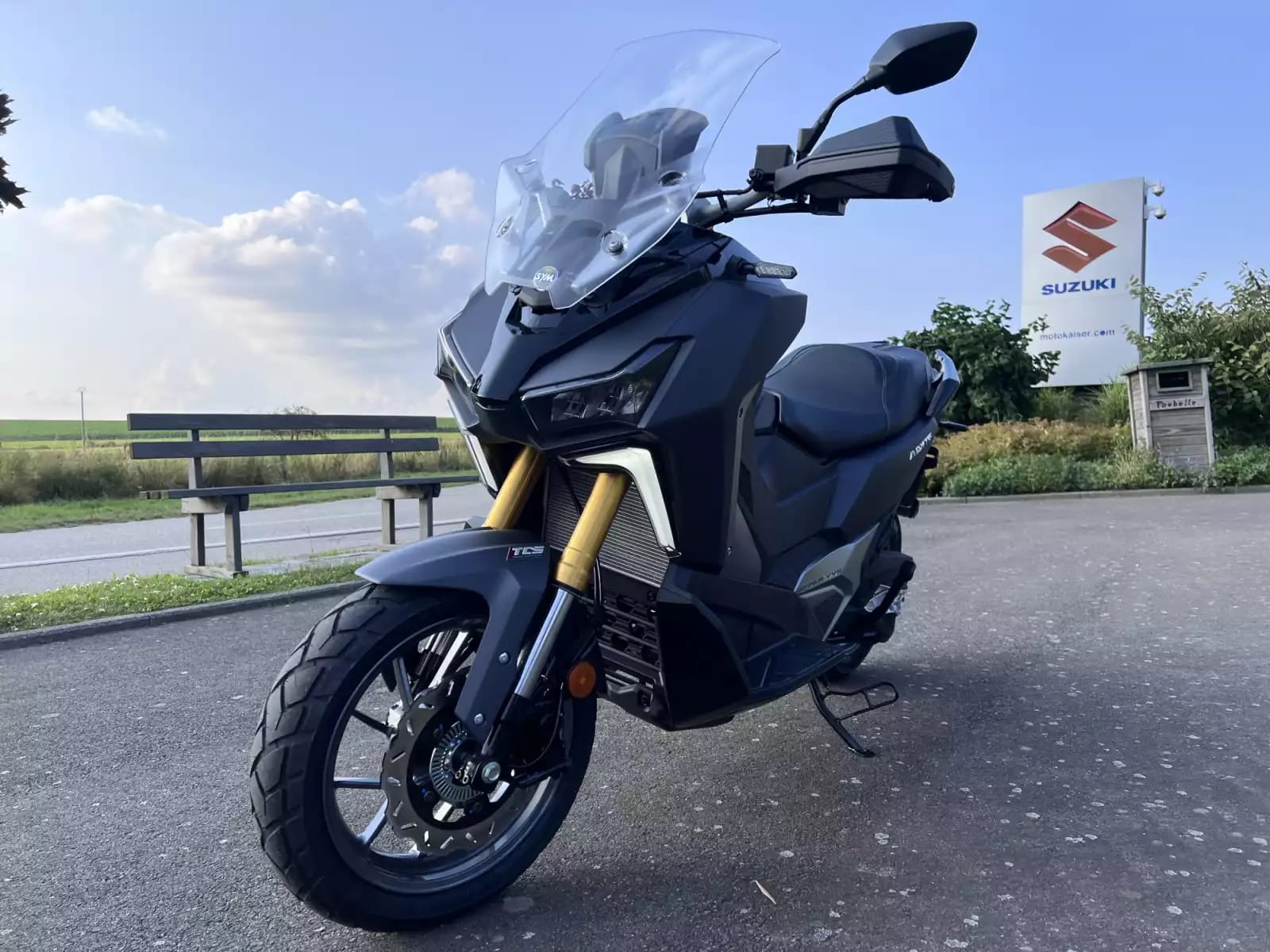 SYM ADX TG 400 - Photo 1