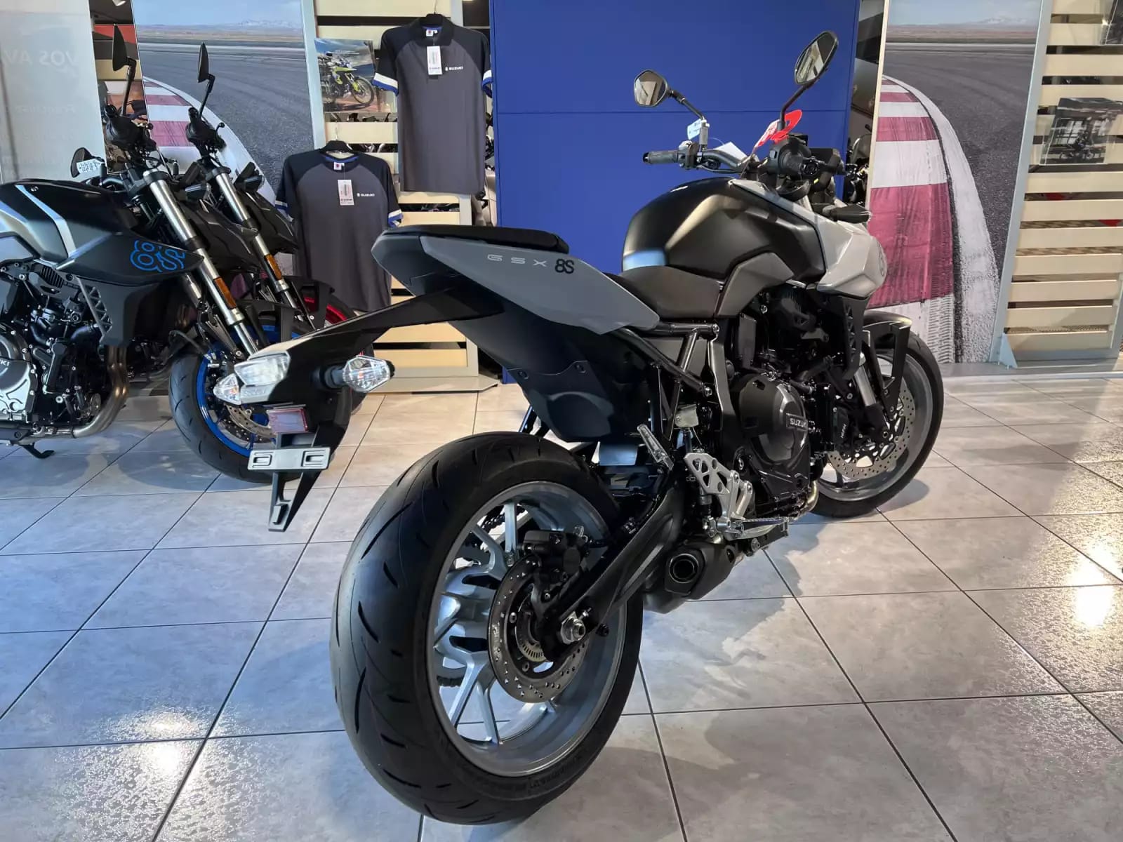 Suzuki GSX 8S - Photo 1