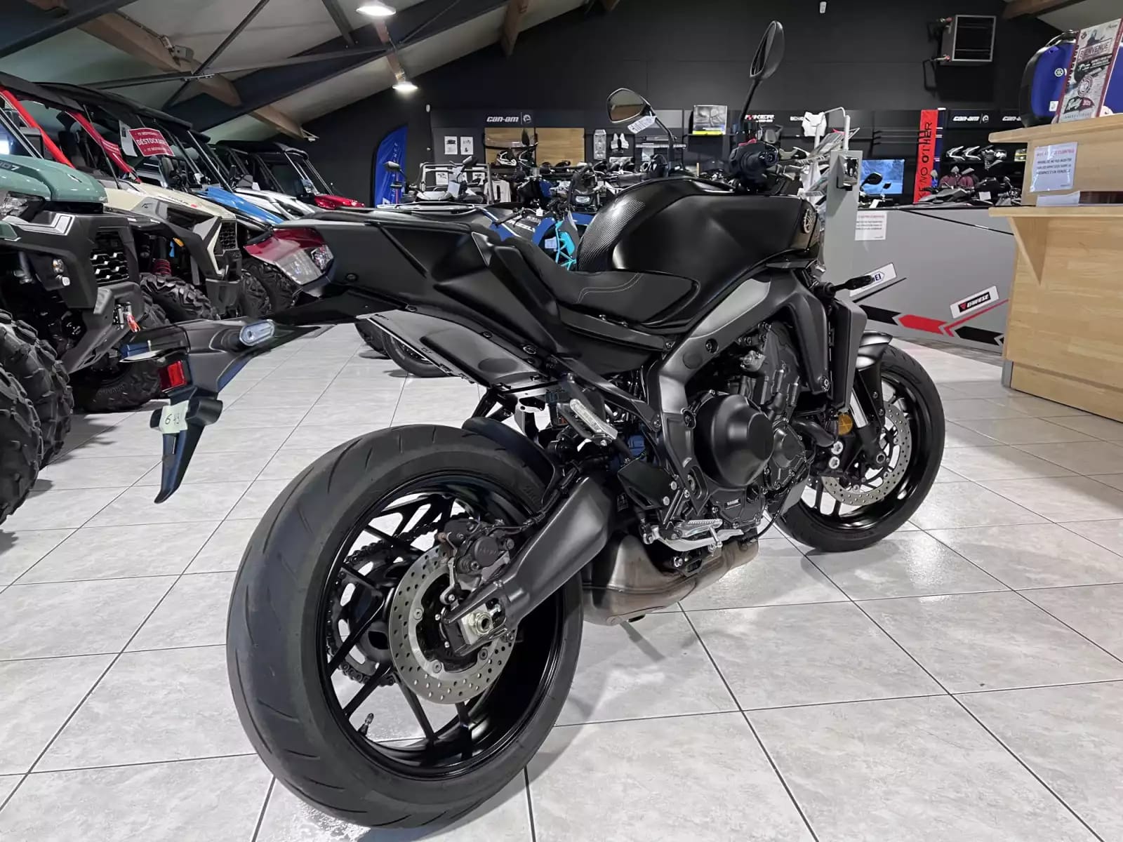 Yamaha MT-09 Selle pilote et passager confort inclus - Photo 1