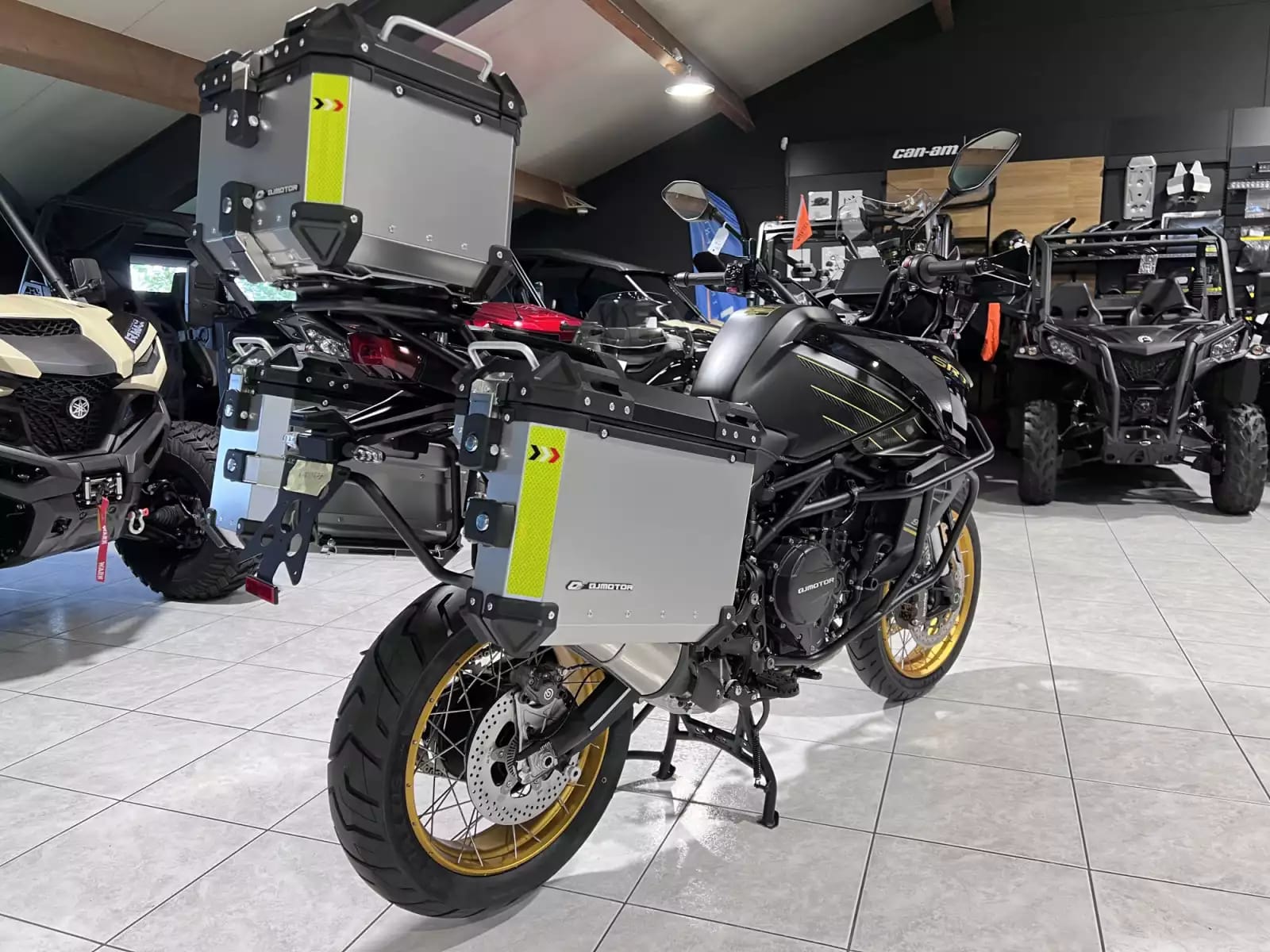 QJ Motor SRT 900 SX Touring - Photo 1