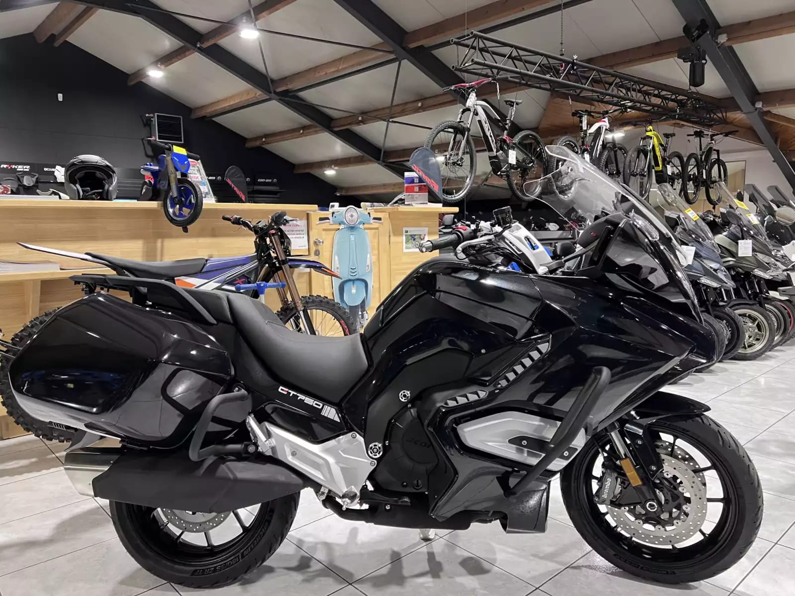 Mash GT750 - Photo 1