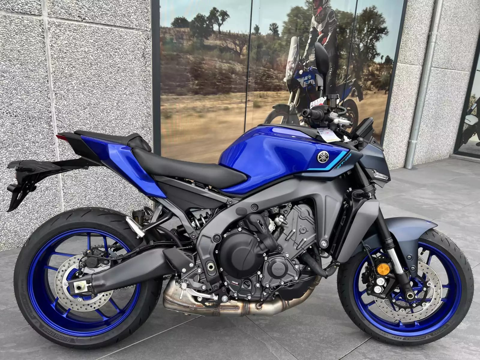 Yamaha MT-09 Y-AMT - Photo 1