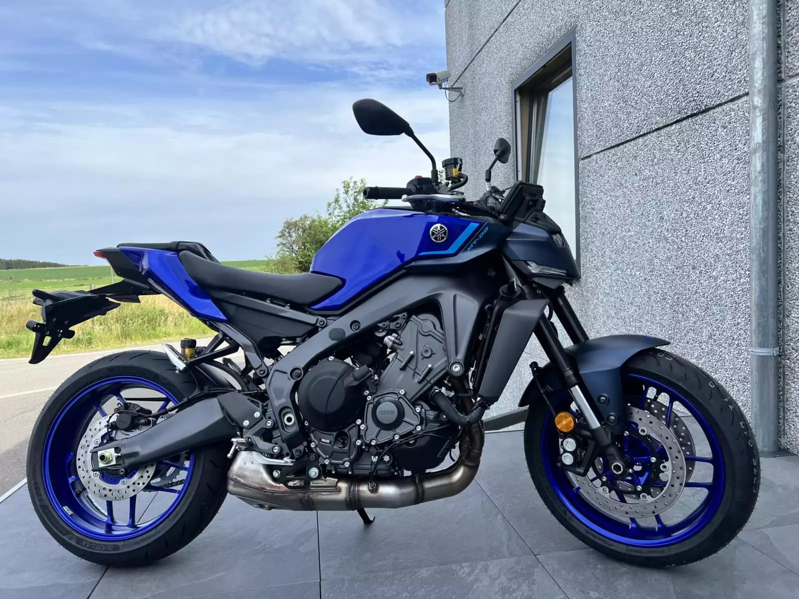 Yamaha MT-09 - Photo 1
