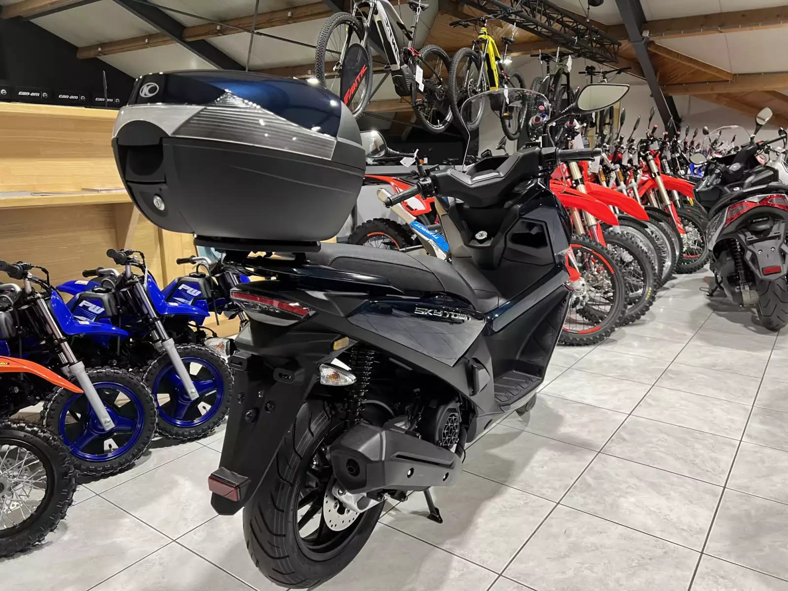 Kymco Skytown 125 - Photo 1