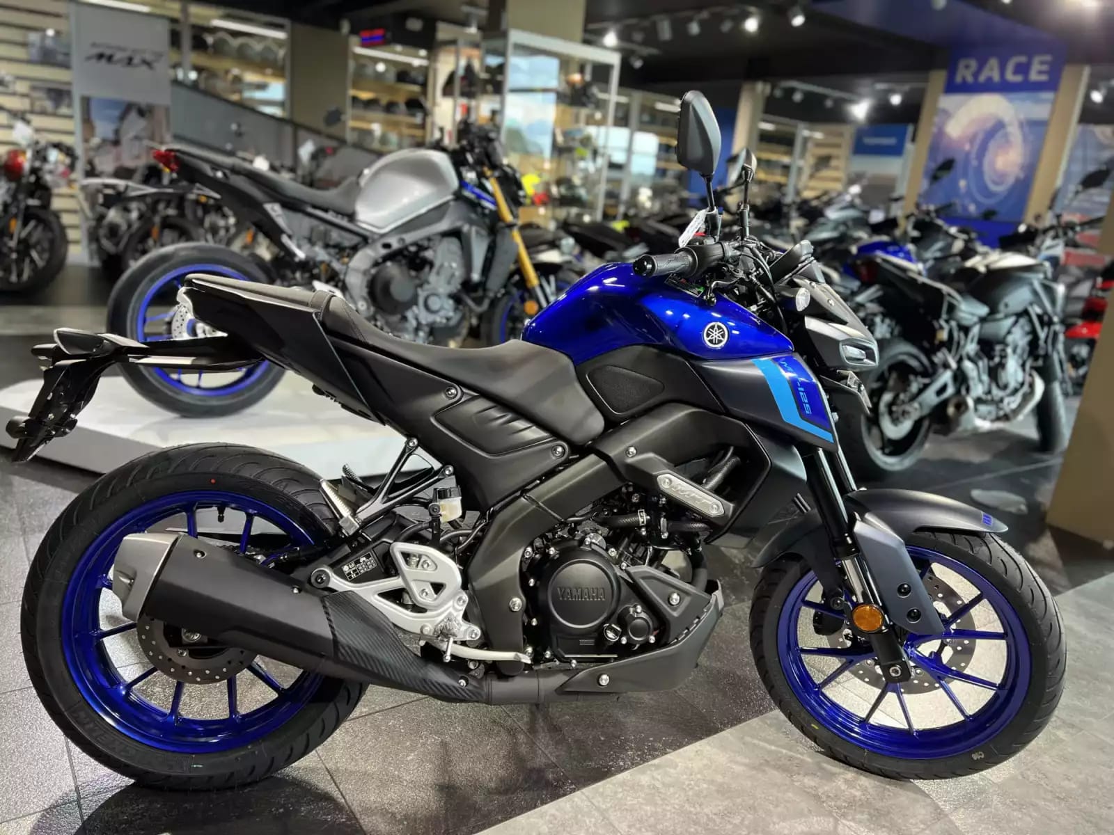 Yamaha MT-125 BLEU - Photo 1