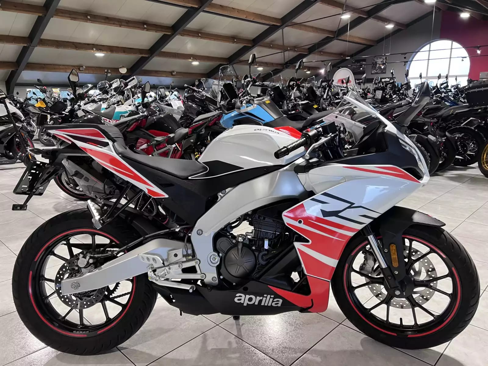 Aprilia RS 125 - Photo 1