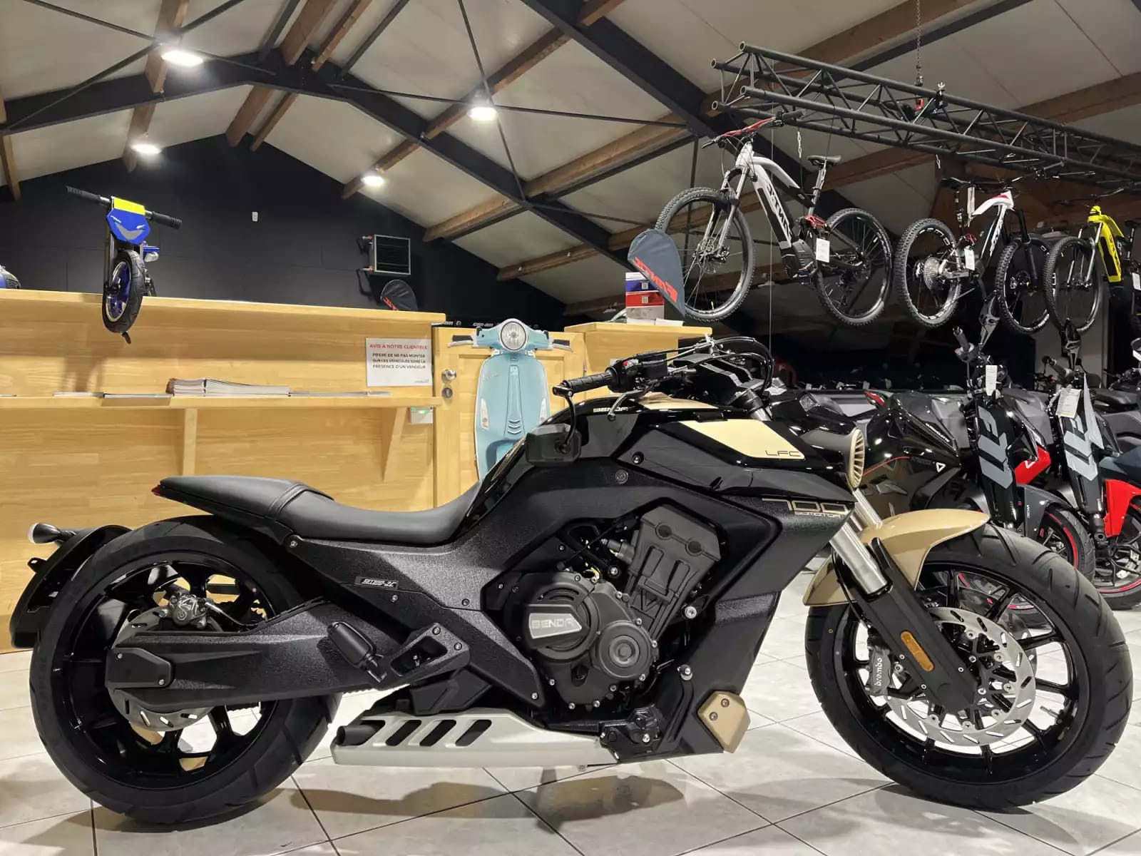 Benda LFC 700 Pro - Photo 1