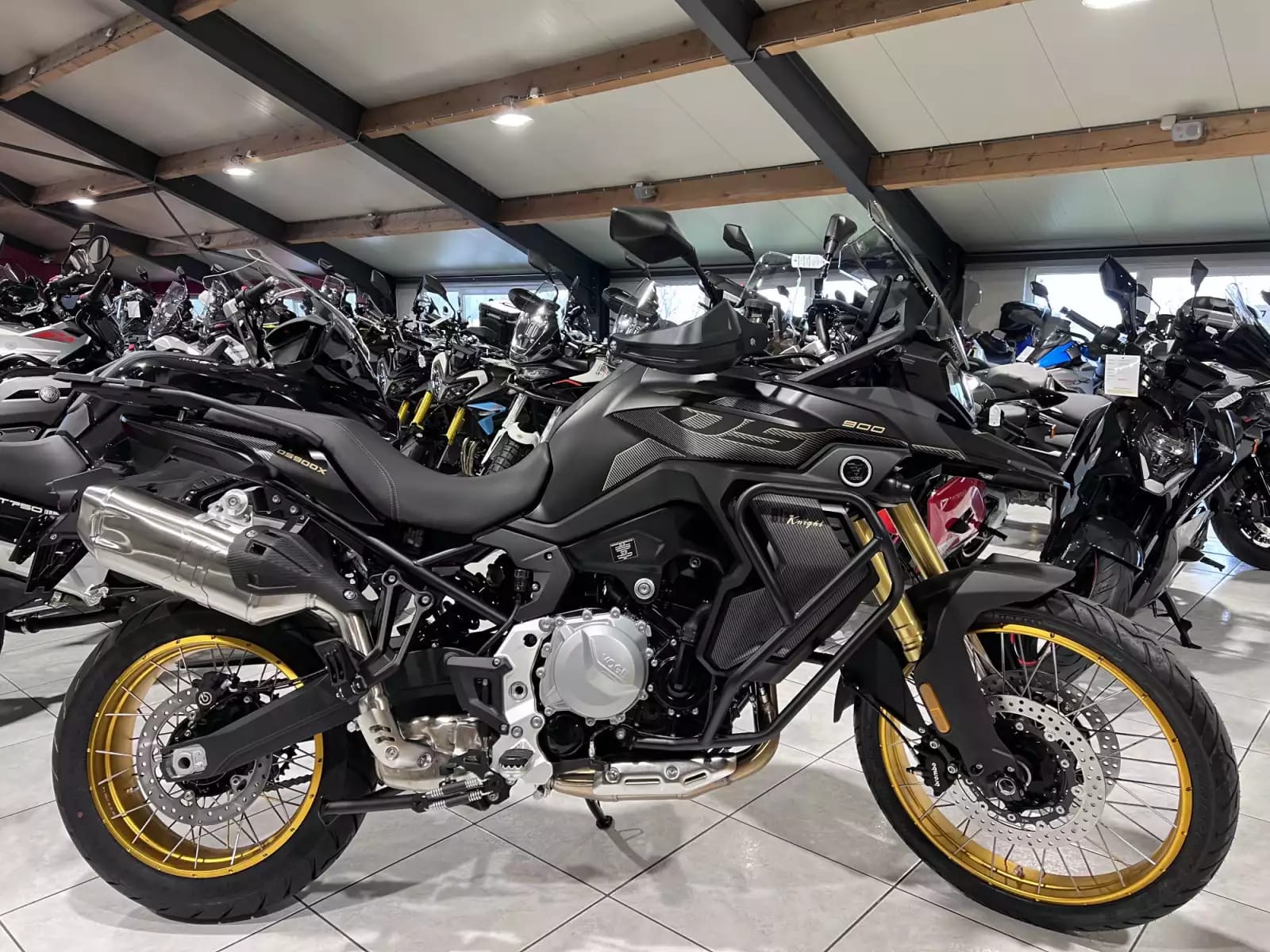 Voge DS 900 X 35 KW - Photo 1