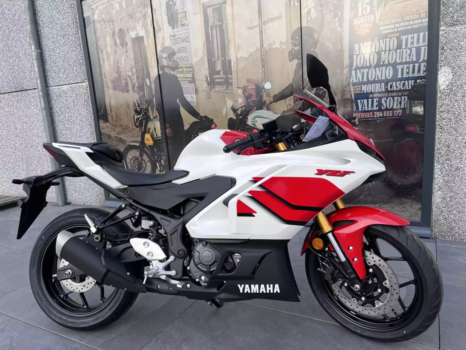 Yamaha YZF-R3 70 TH - Photo 1
