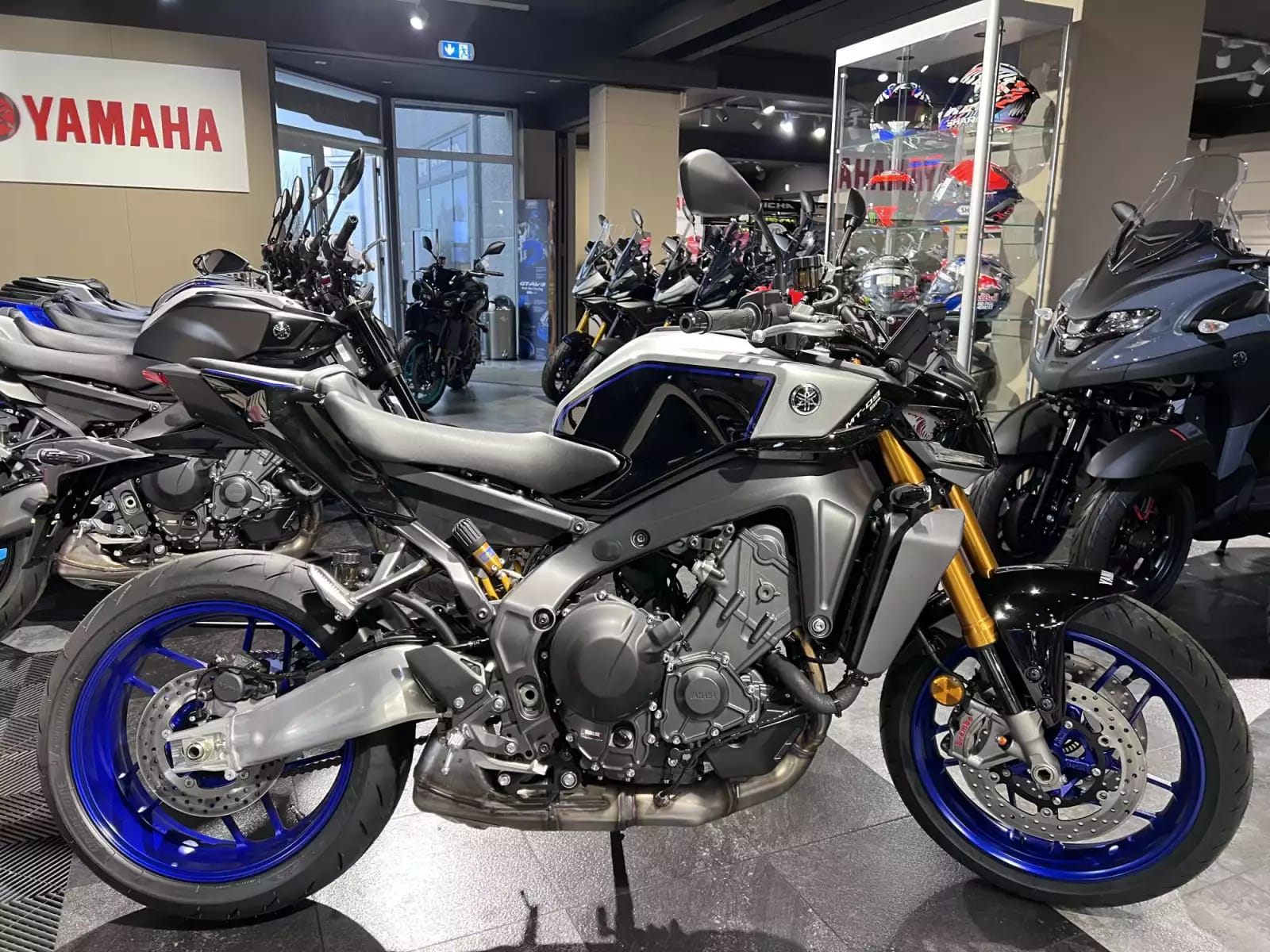 Yamaha MT-09 SP - Photo 1