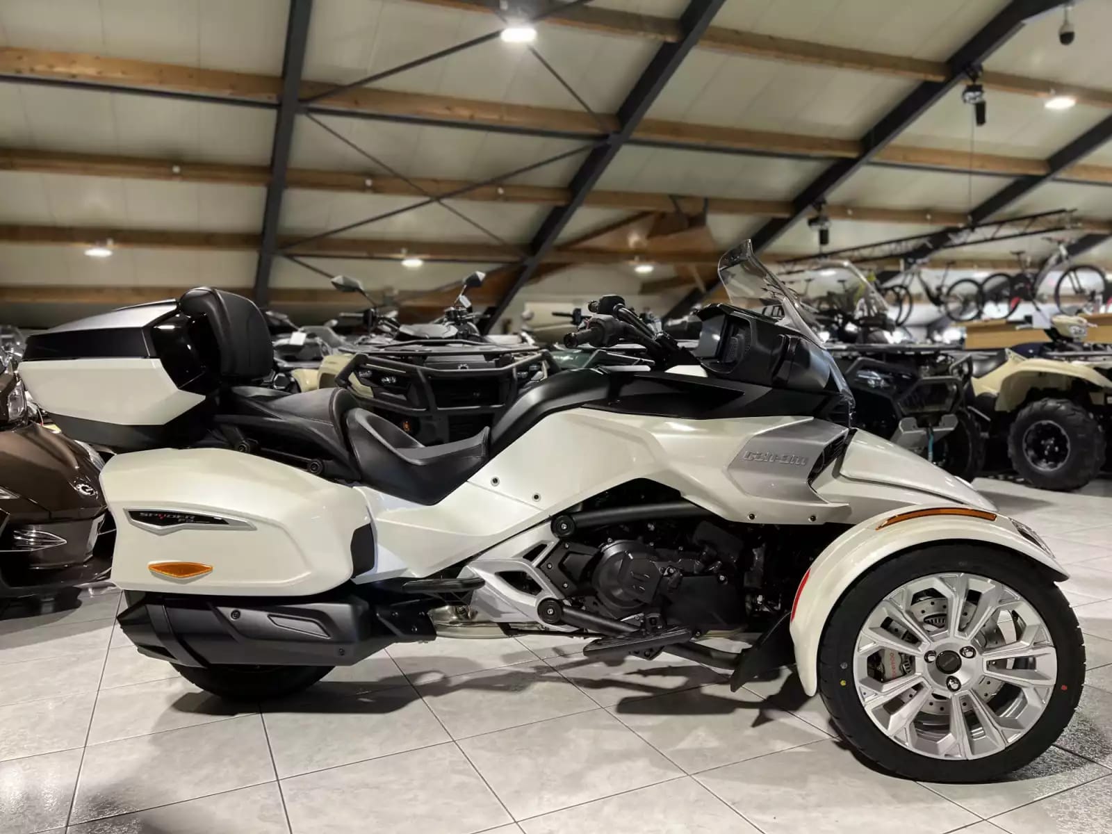 Can Am Spyder F3 LTD 1330 - Photo 1