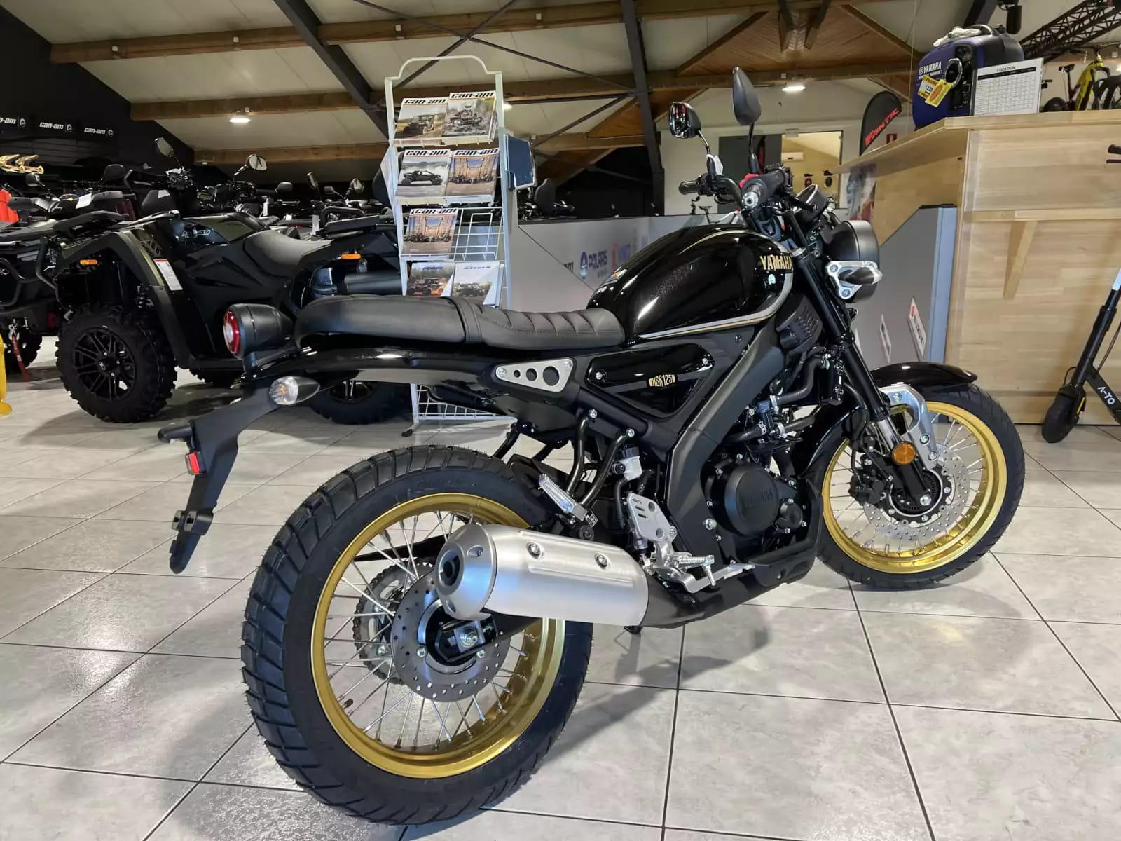 Yamaha XSR 125 Legacy - Photo 1