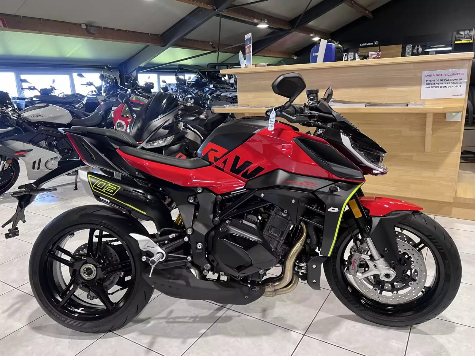 QJ Motor SRK 921 - Photo 1