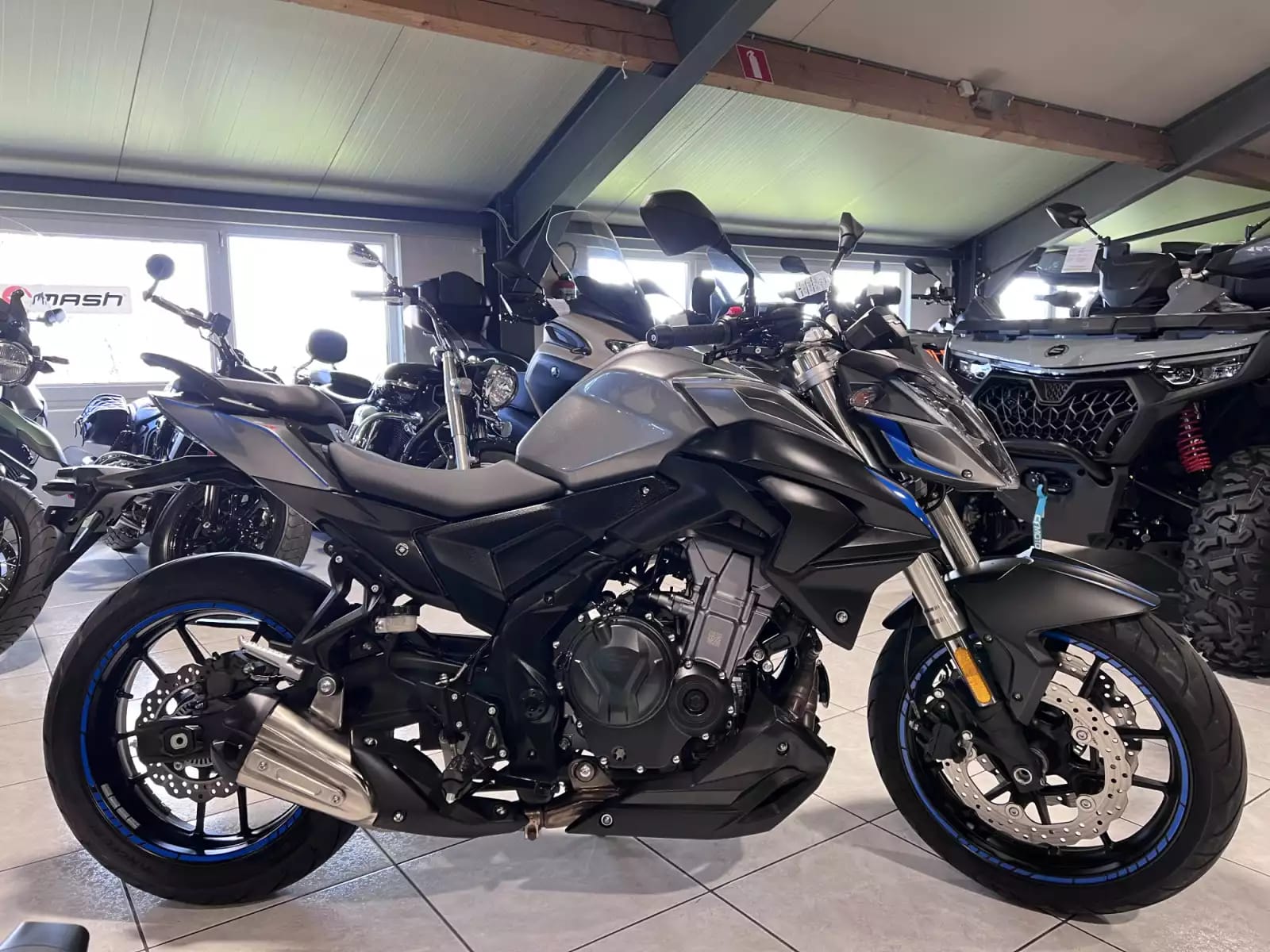 Voge 500R GRIS - Photo 1