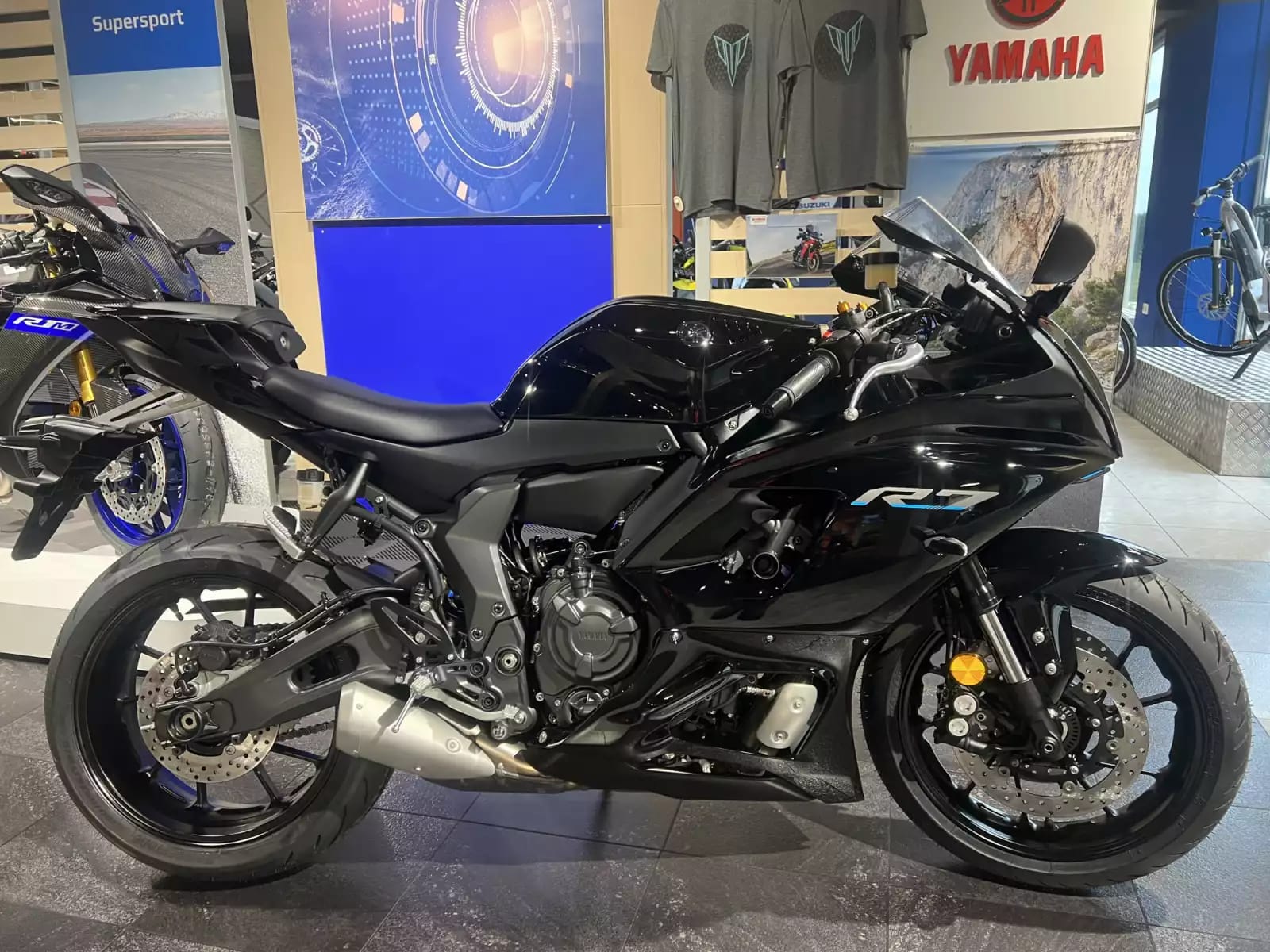Yamaha R7 - Photo 1