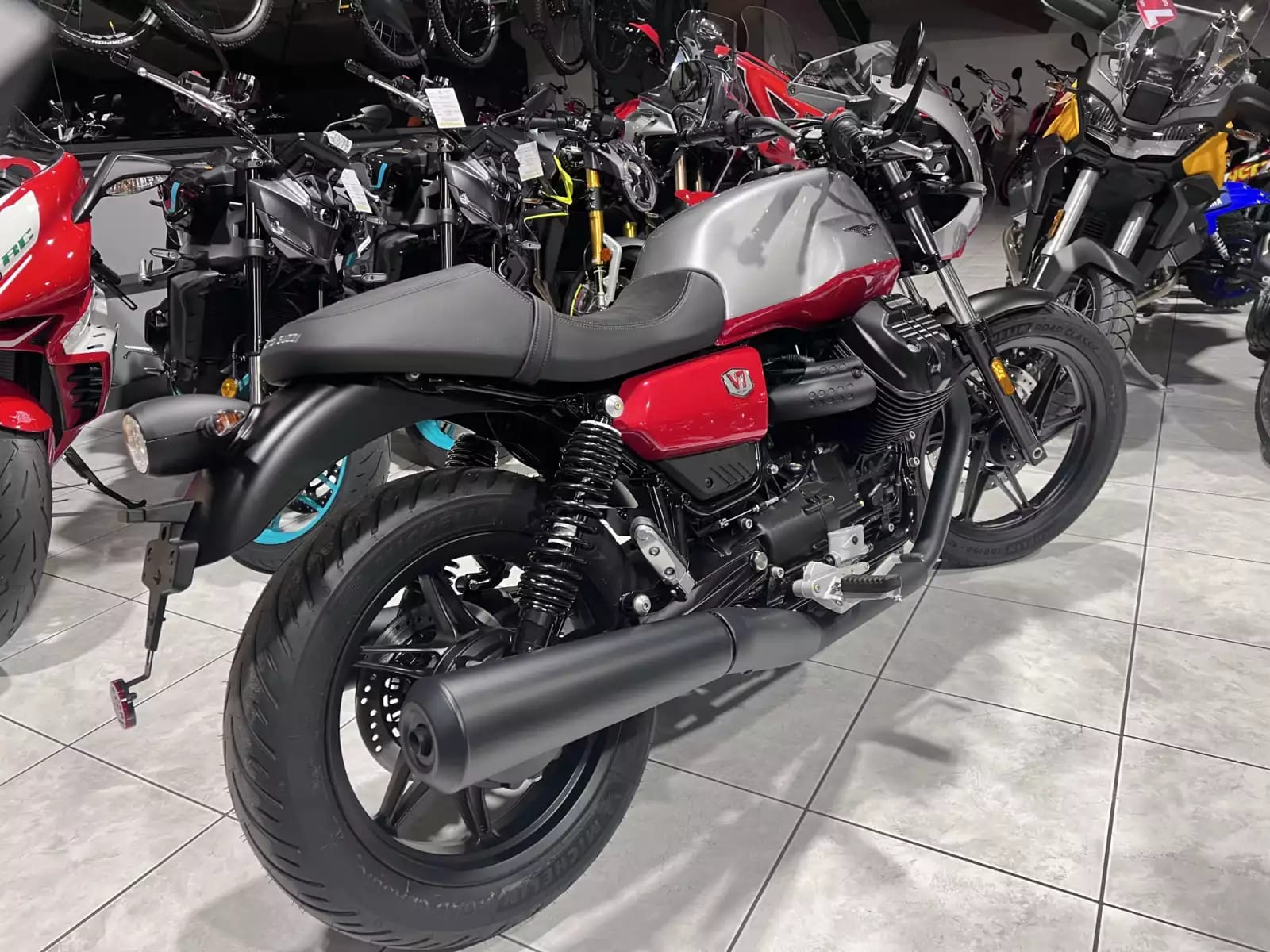 Moto Guzzi V 7 CORSA - Photo 1