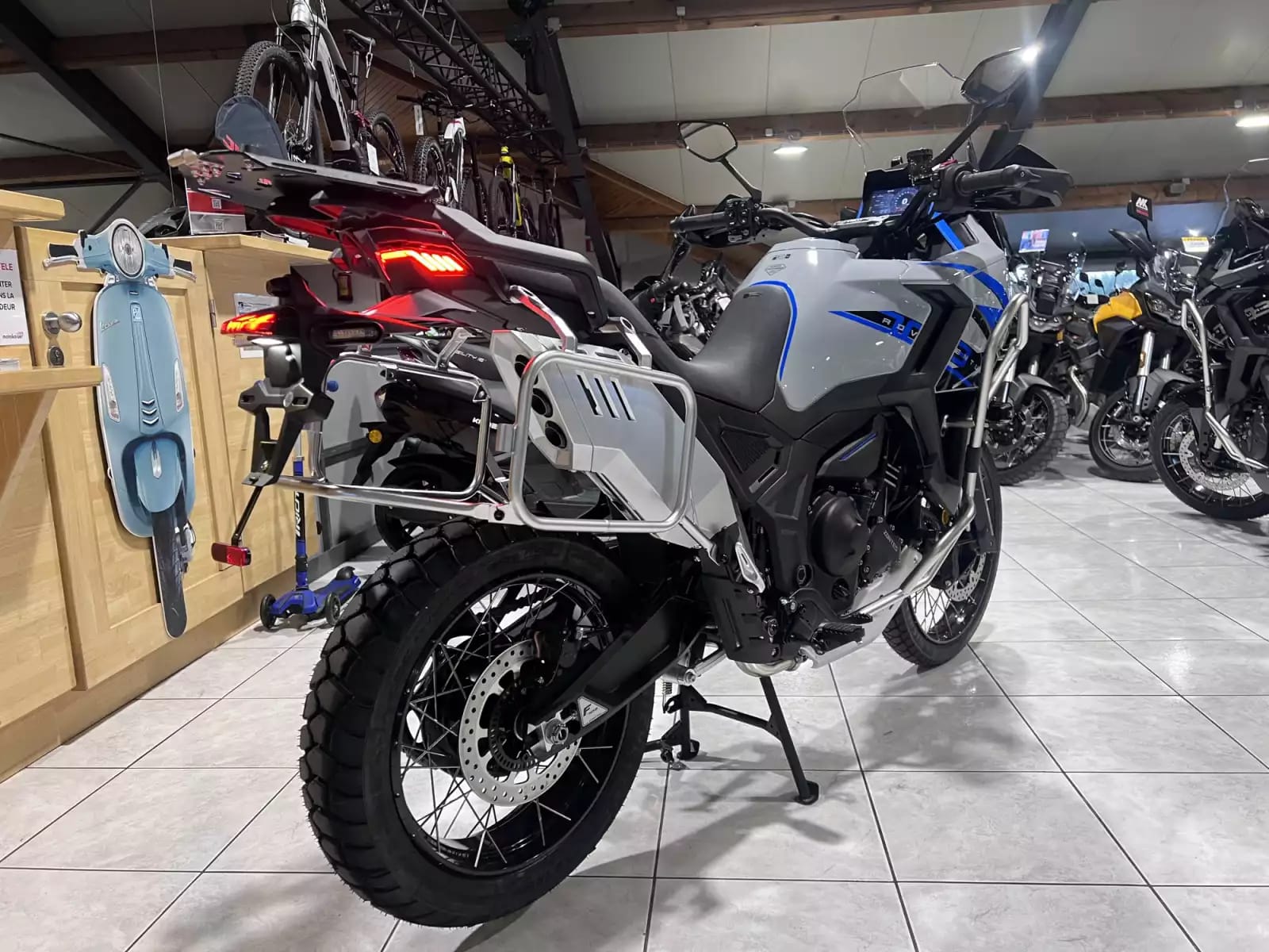 Zontes 703 F BLACK/GREY 21 - Photo 1