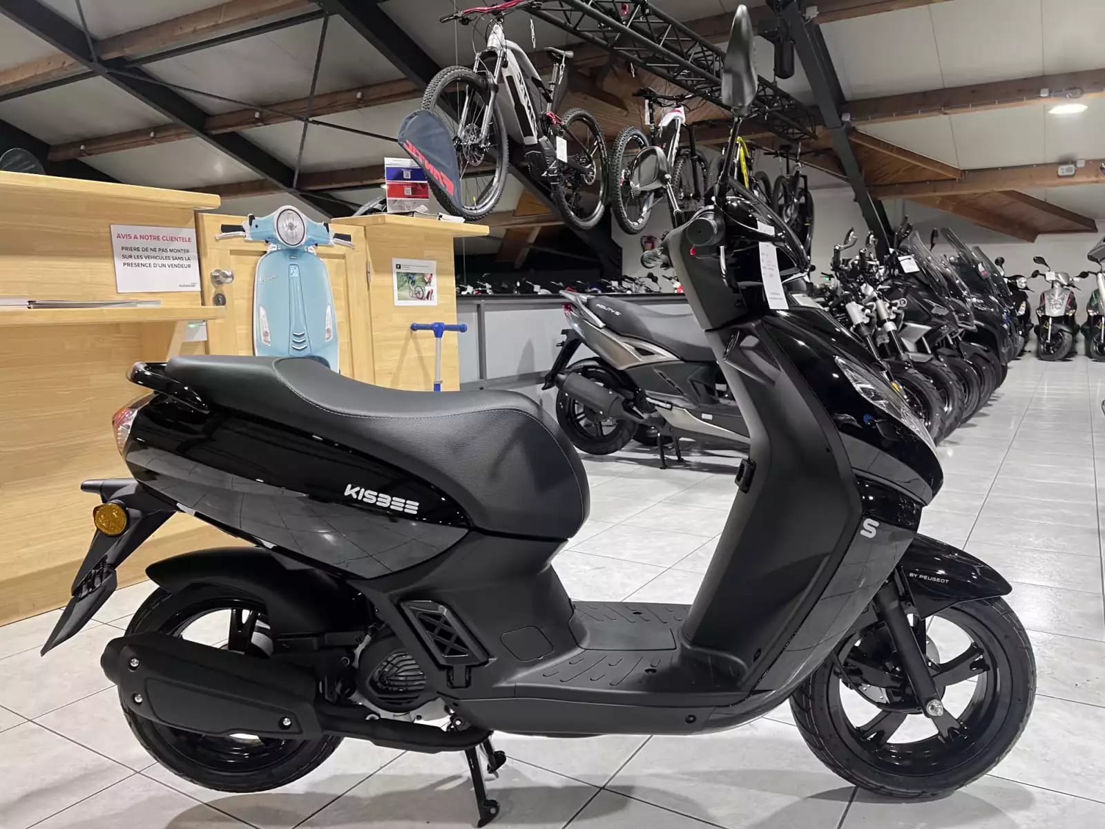 Peugeot Kisbee CL A   25 km/h - Photo 1