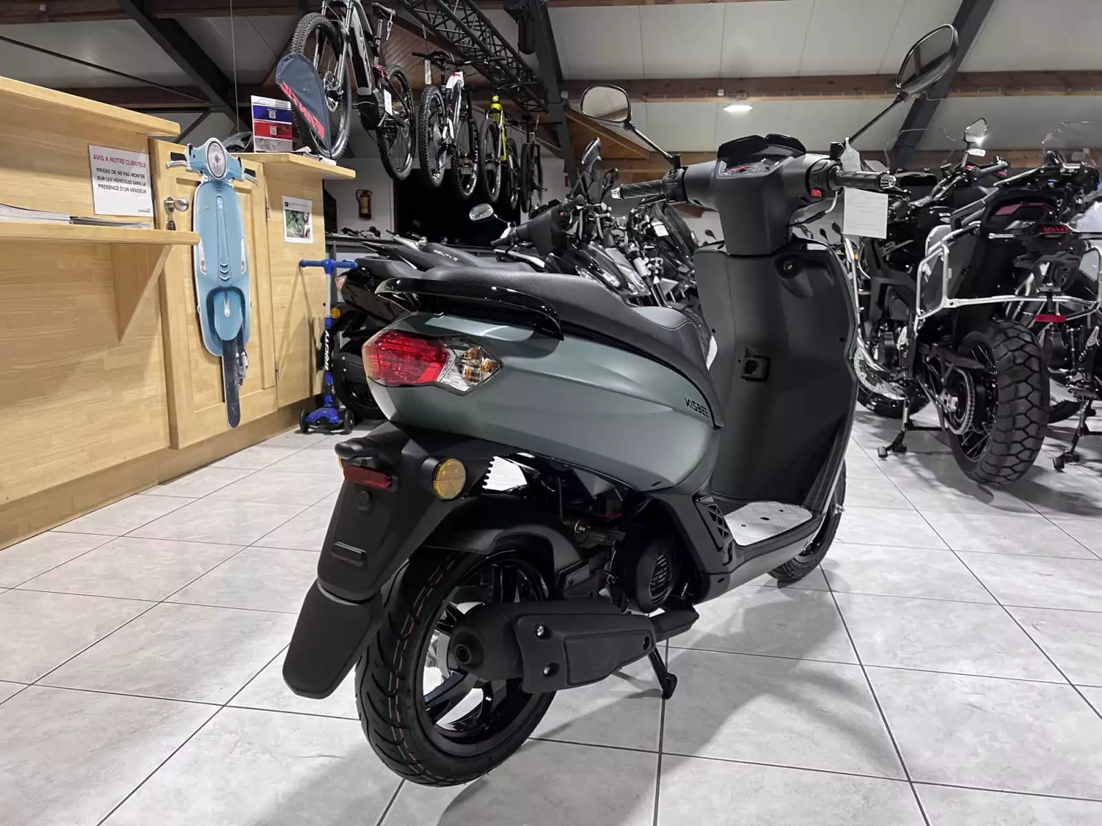 Peugeot Kisbee CL B 45 km/h - Photo 1