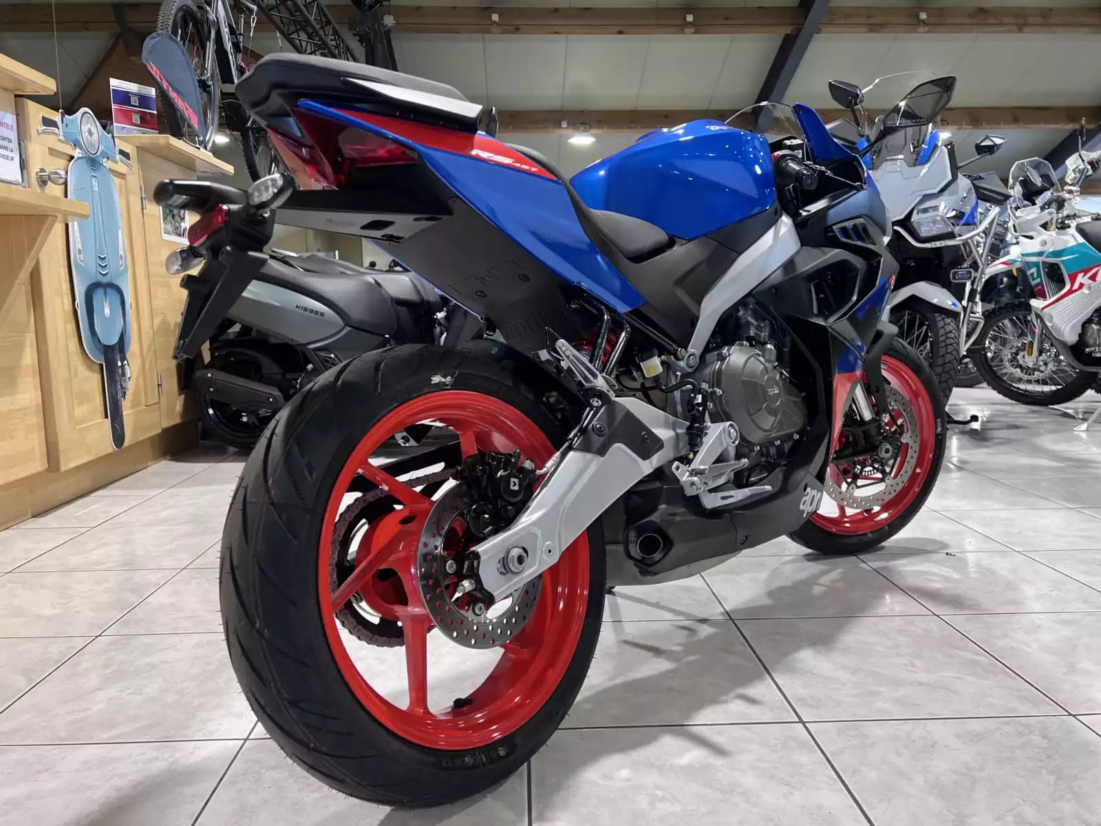 Aprilia RS 457 - Photo 1