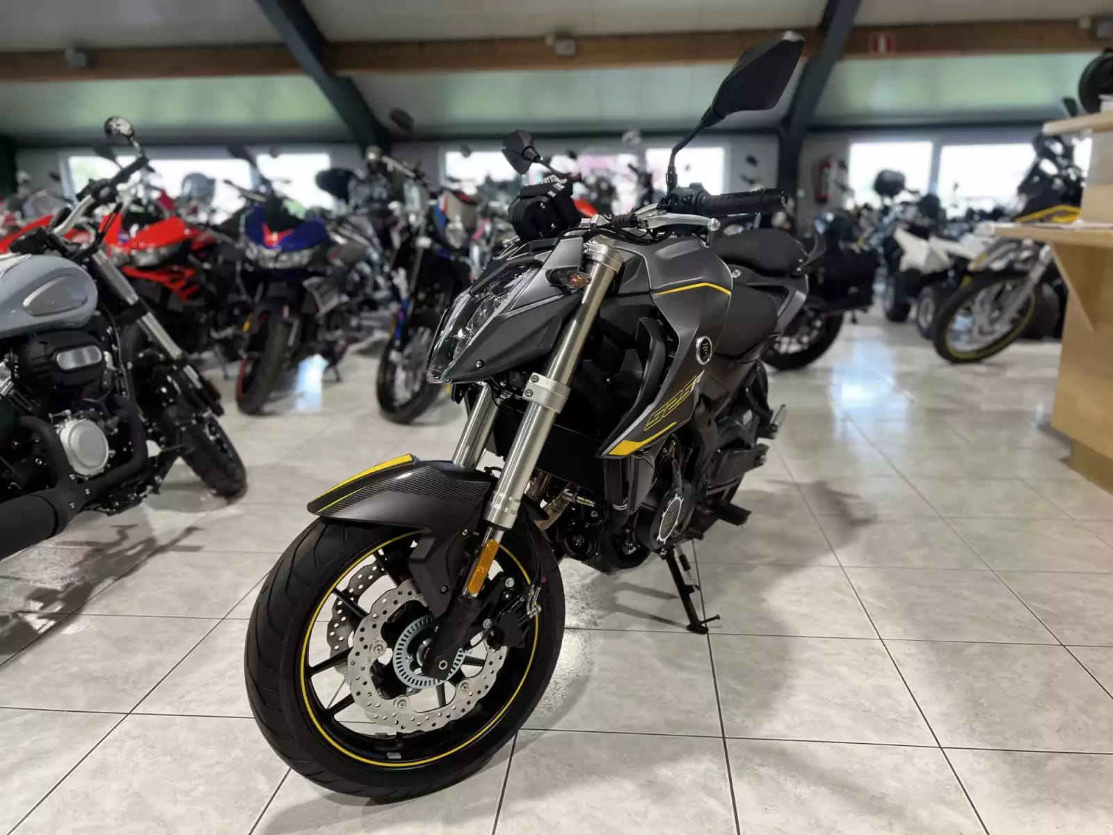 Voge 525R GRIS - Photo 1